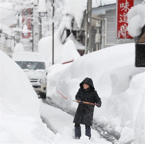 Heavy Snowfall Forecast In Regions Bordering Sea Of Japan Japan Today