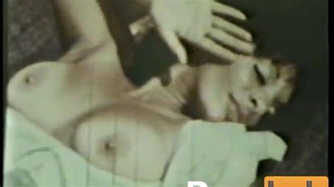 Lesbian Peepshow Loops 533 1970s Scene 1 Porn Videos