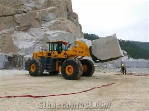 heavy building material handling equipment
