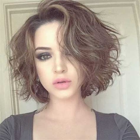 Horizontal separations, but it's vertical separations !i show you how to cut face framing layers for long hair ; 35 Best Layered Short Haircuts for Round Face 2018