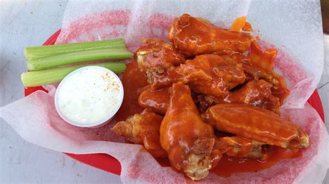 Its Official Pluckers Wing Bar Is Opening In San Antonio