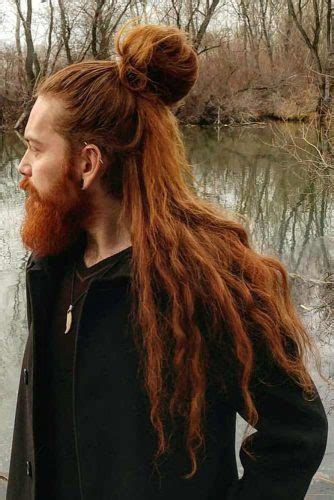 This is a variation in viking hairstyle for men. 10 MODERN VIKING HAIRSTYLES FOR REAL WARRIORS