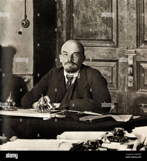Lenine Vladimir Ilitch Oulianov Dit 1870 1924 Preside La Reunion Du