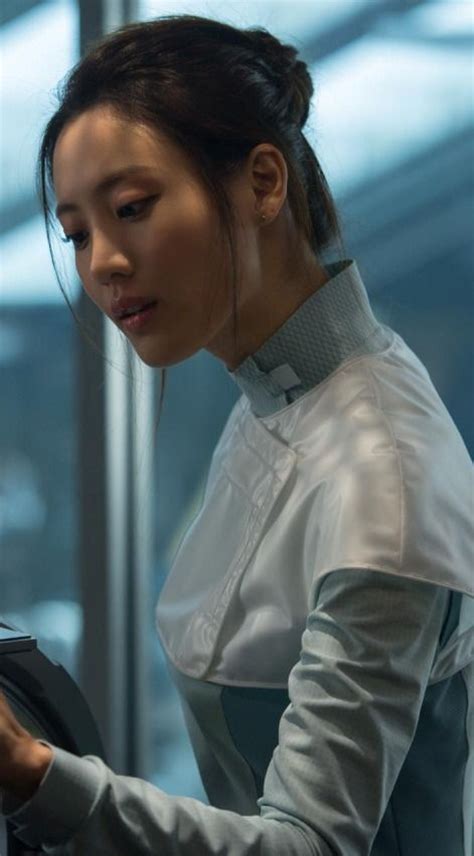 Dr Helen Cho Played By Claudia Kim Introduced In The