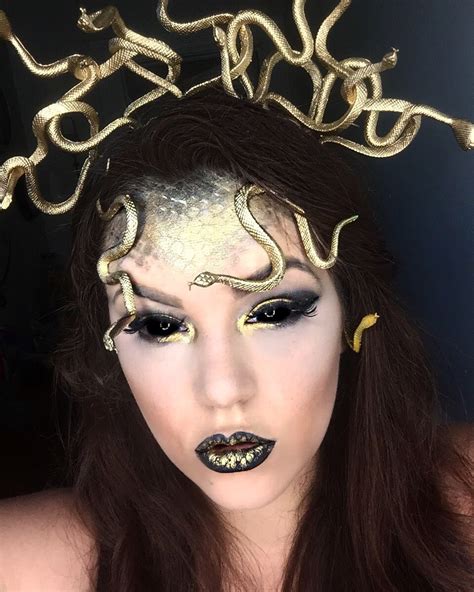 Medusa Makeup Holleywood Hills Medusa Halloween Medusa Makeup Beautiful Halloween Makeup