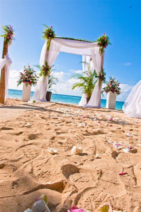 If you want to have a beach wedding , you can go for turqoise colours and a. Best Wedding Locations in Jamaica Part 1 - Jamaica ...