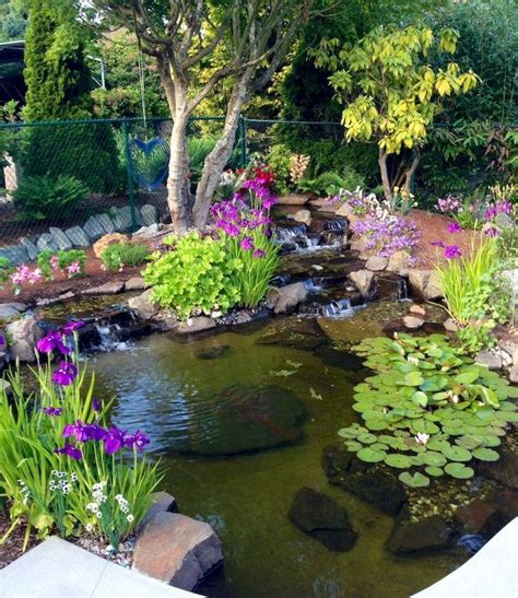 Gorgeous Backyard Ponds And Water Garden Landscaping Ideas 20