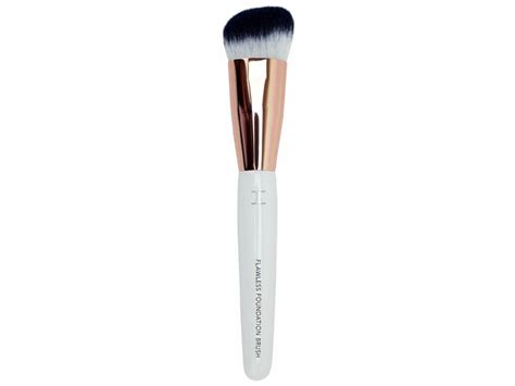What Brushes To Use For Liquid Foundation Get That Flawless Base