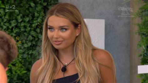 Love Island Fans Fuming As Brads Head Turns From Rachel To Blonde