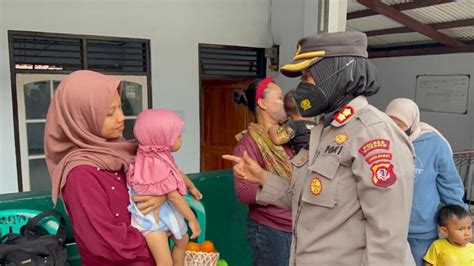 Polres Subang Dan Polsek Jajaran Jadi Orang Tua Asuh Bagi 69 Anak