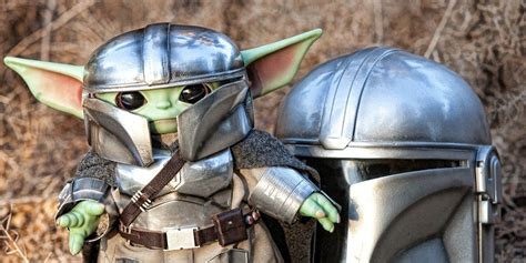 The Mandalorian Fan Gives Baby Yoda Toy Custom Beskar Armor