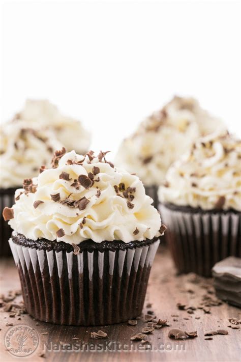 Dark Chocolate Cupcakes With White Chocolate Frosting Cupcake Fanatic