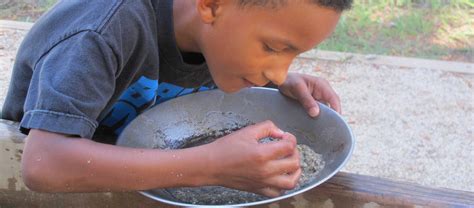 Photo Gold Panning Images