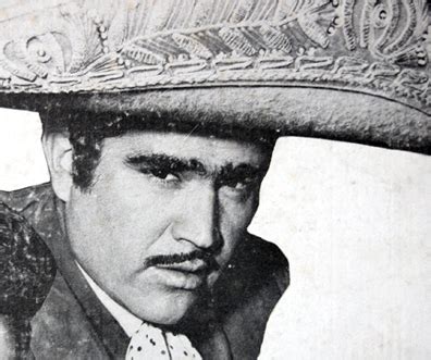 He began singing along with his father and mentor at a very young age. Vicente Fernandez Young / 21 Facts About El Rey Chente ...