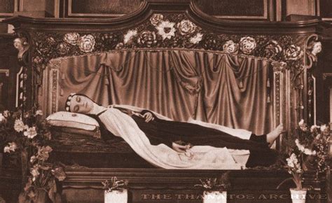 St Therese Original Early 1900s Photograph Of The Body Of Santa Teresa