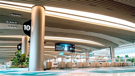 Changi Airport Terminal 2 — Boiffils