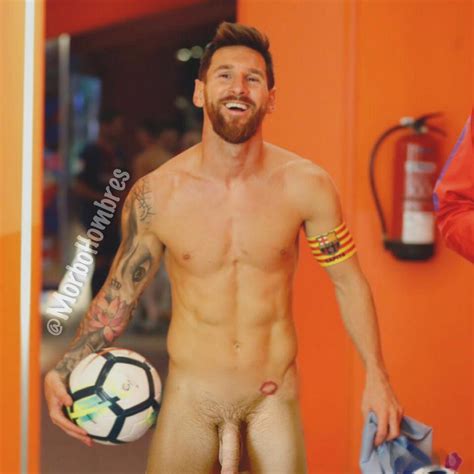 Post Argentina Lionel Messi Fakes Soccer