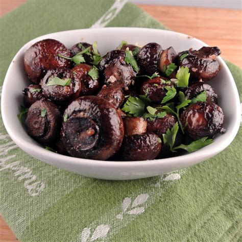Mom, What's For Dinner?: Oven-Roasted Garlic Mushrooms