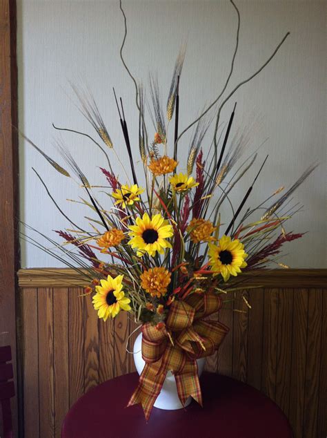20 Fall Arrangements With Sunflowers