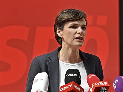 Ziel ist es immer, die lebenssituationen der menschen zu. Rendi-Wagner übersteht SPÖ-Mitgliederbefragung - Politik ...