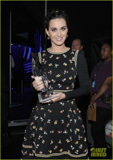 Katy Perry Peoples Choice Awards 2013 Winner Photo 2787928 Katy Perry Photos Just Jared