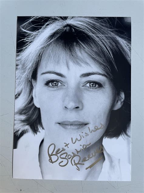At Auction Saskia Reeves Popular Actress Luther 8x6 Inch Signed Photo Good Condition All