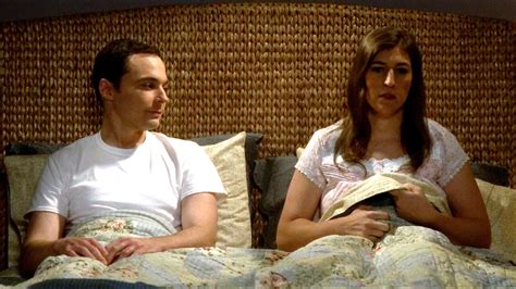 image amy getting into bed the big bang theory wiki fandom powered by wikia