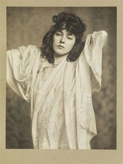 Captivating Vintage Portrait Of Evelyn Nesbit From The Early 1900s