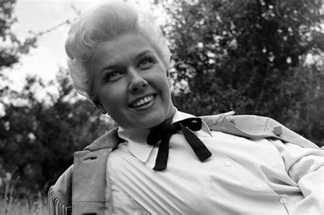 Doris Day Dead Hollywood Actress And Singer Dies Aged 97 Daily Star