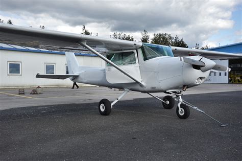 The plane is a deeply modernized version cessna 150with a more powerful piston engine. CESSNA 152 SP-GML | Sold aircraft | Plane4You Aircraft ...