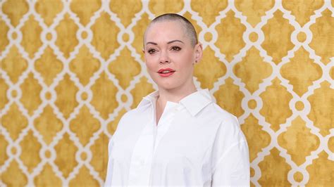 harvey weinstein may have tried to use rose mcgowan s sexual history against her glamour