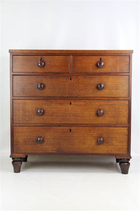 Antique Victorian Oak Chest Of Drawers