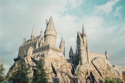 Hogwarts Castle Pictures Download Free Images On Unsplash