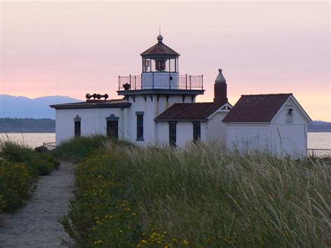 West Point Lighthouse At Sunset Discovery Park Seattle Flickr