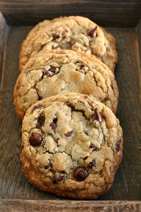 A classic, warm, gooey, soft, delicious, yet totally gluten free chocolate chip cookies recipe. The Best Chewy Gluten-free Chocolate Chip Cookies