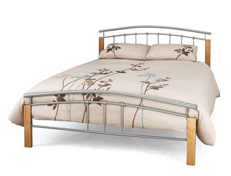 In this mattress sizes and dimensions guide, we will discuss the different mattress sizes available and the recommended room size for each of them to the standard crib mattress size is regulated by the federal government for safety reasons, so it's pretty easy to find crib size sheets that fit your mattress. Tetras Silver Three Quarter (3/4) Bed Frame - Three ...
