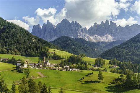 Val Di Funes Villnösser Tal Italy