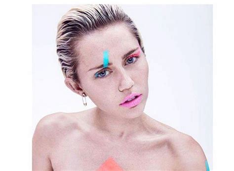 Miley Cyrus Strips Nude Degrassi Moves To Netflix Audio Quality Quiz Pm Buzz