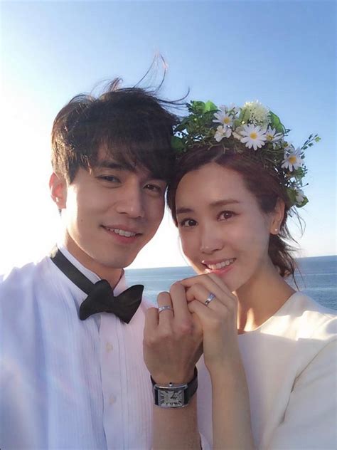 lee dong wook and lee da hae pose for their last few selcas together on the set of “hotel king