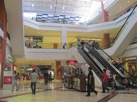 Shopping Malls In Guatemala City Moon Travel Guides