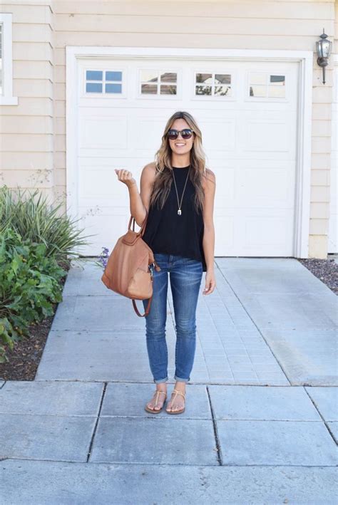 Legit Mom Style No Thoughts By Natalie Casual Mom Style Casual