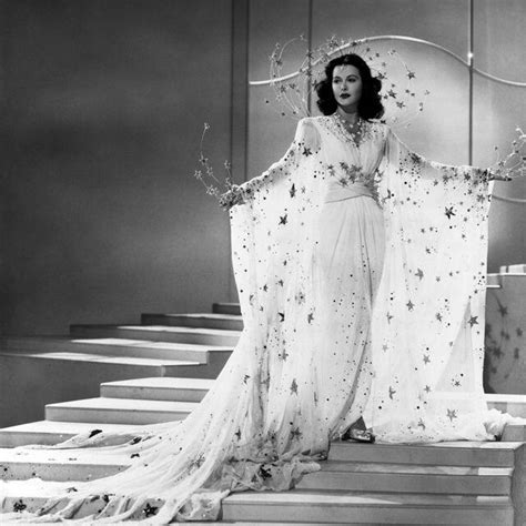 Sang Ratu Kecantikan Hedy Lamarr Penemu Wifi Menginspirasi Wajah Snow White Disney Kaskus