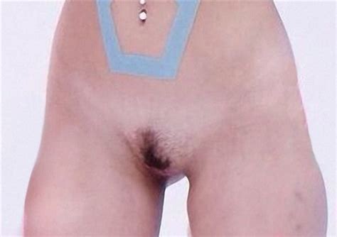 Miley Cyrus Finally Shows A Clear Shot Of Her Nude Vagina Miley