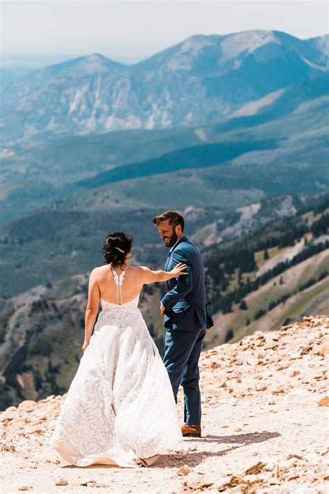 Colorado Hiking Elopement With Stunning Mountain Views · Rock N Roll Bride