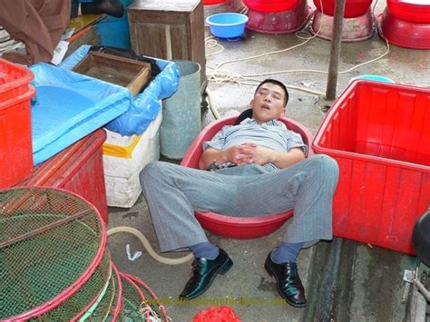 Sleeping Chinese People ~ Great Panorama Picture