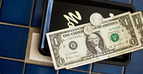 Yuk, mulai biasakan gunakan di mana, bukan dimana. Di Mana Atau Dimana / Pose Manja di Bathtub, Lebih Seksi ...