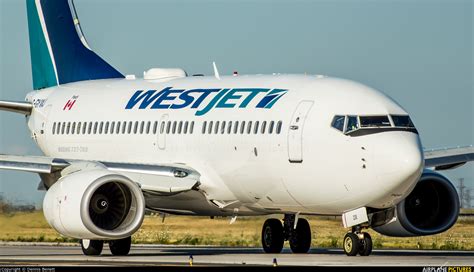 C-GYWJ - WestJet Airlines Boeing 737-700 at Toronto - Pearson Intl, ON ...