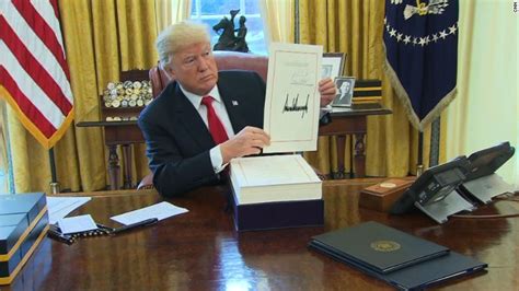 Trump Signs Tax Bill Before Leaving For Mar A Lago Cnnpolitics