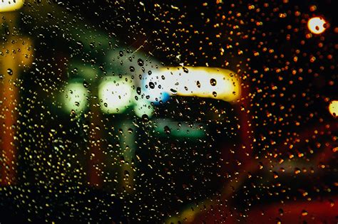 무료 이미지 흐림 교통 차 밤 번호 젖은 운전 바람막이 유리 공간 날씨 대기권 밖 우주 시계 빗방울