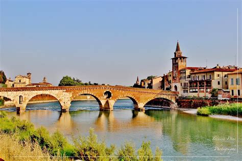 Ponte Pietra In Stadtzentrum Von Verona Expediade